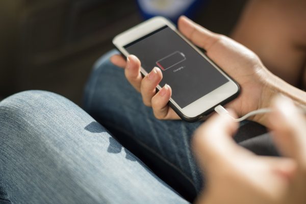 Smartphone Akku laden